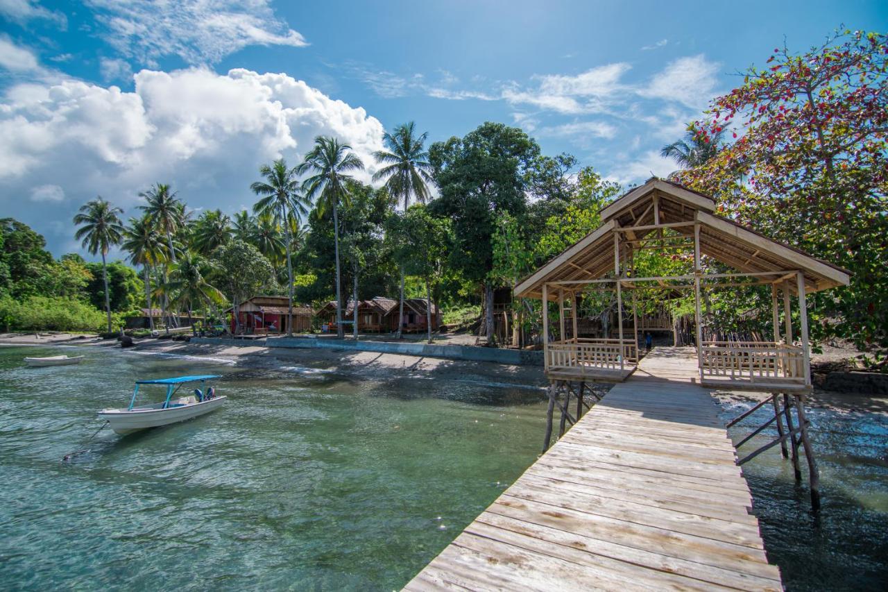 Pristine Paradise Dive Resort - Togean Islands, Una Una Pulau Unauna Εξωτερικό φωτογραφία