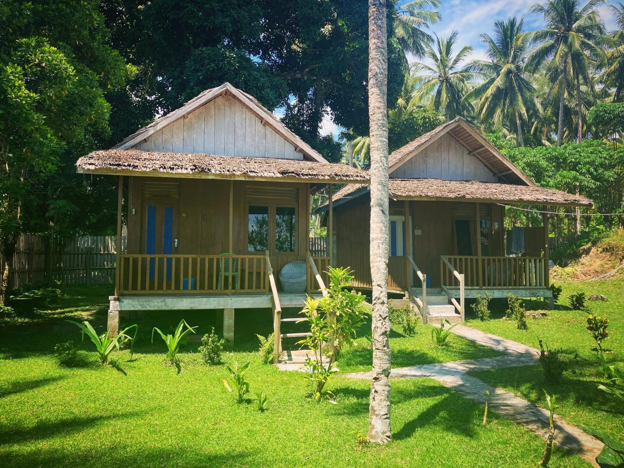 Pristine Paradise Dive Resort - Togean Islands, Una Una Pulau Unauna Εξωτερικό φωτογραφία