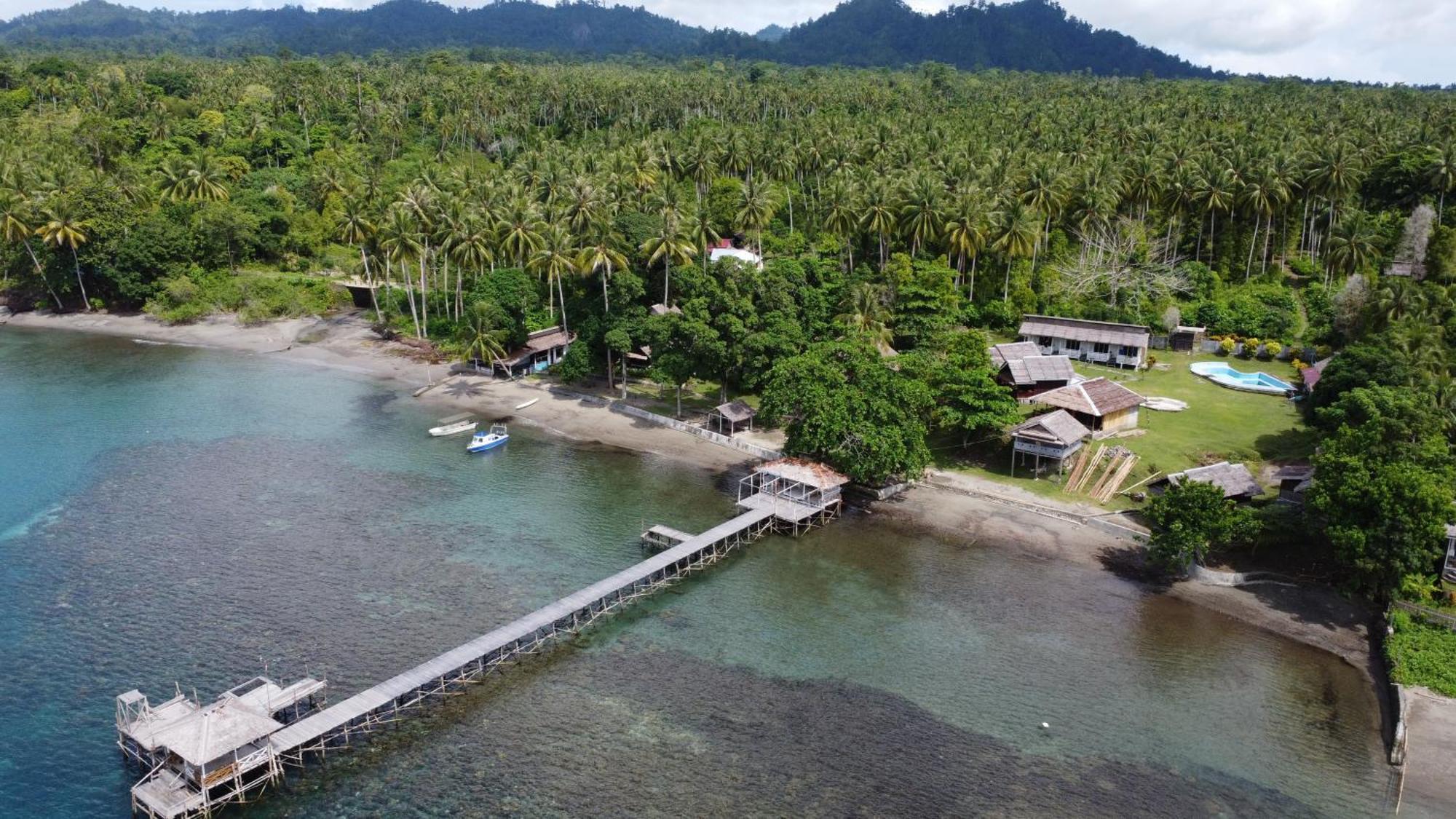 Pristine Paradise Dive Resort - Togean Islands, Una Una Pulau Unauna Εξωτερικό φωτογραφία
