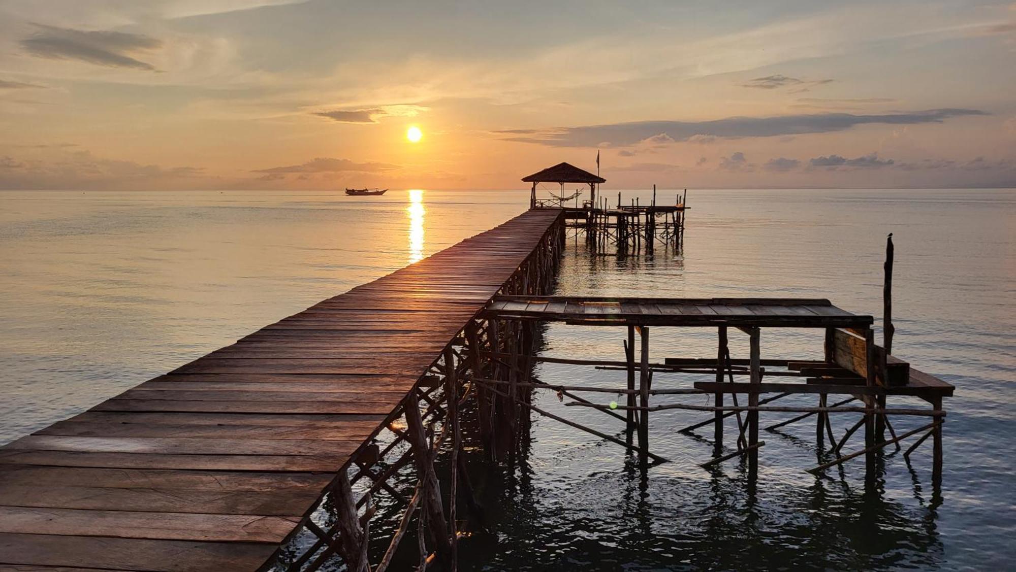 Pristine Paradise Dive Resort - Togean Islands, Una Una Pulau Unauna Εξωτερικό φωτογραφία