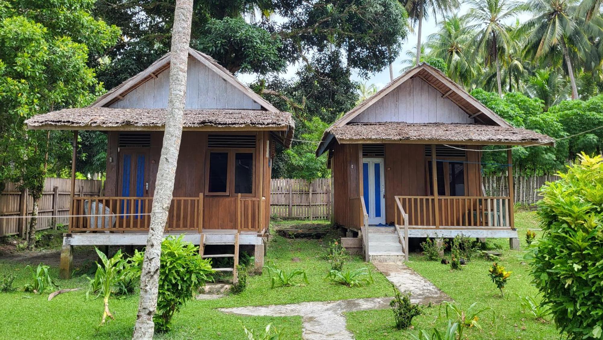 Pristine Paradise Dive Resort - Togean Islands, Una Una Pulau Unauna Εξωτερικό φωτογραφία
